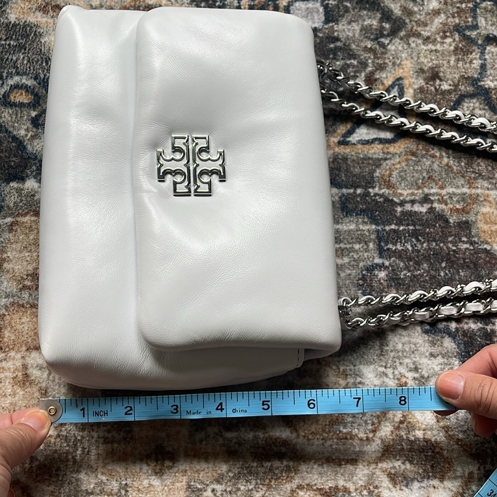 NWOT Tory Burch Britton Puffy Leather Optic White Silver Chain Shoulder Bag - Picture 15 of 16